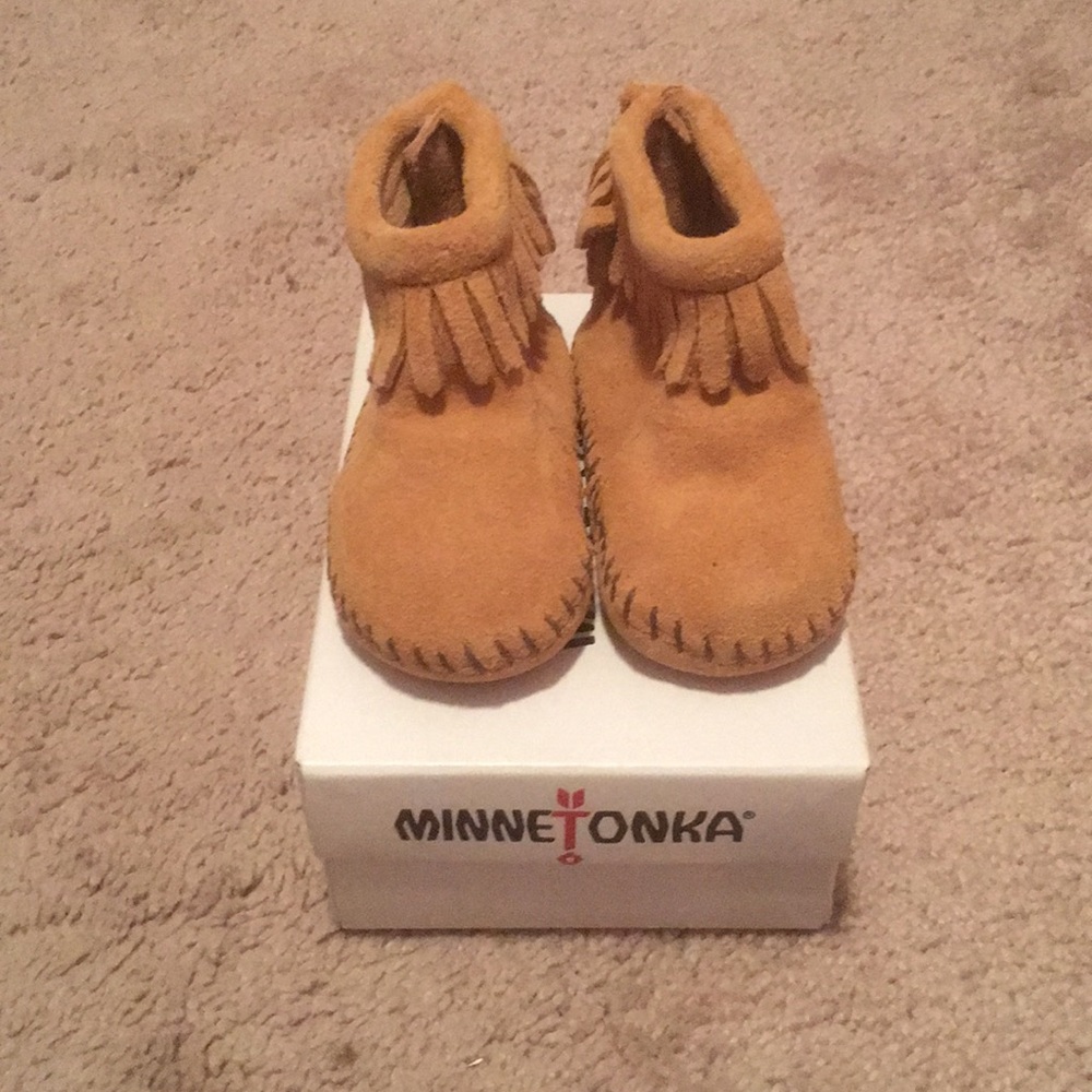 Minnetonka infant shoes